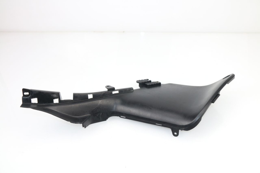 photo de LEFT MIDDLE FLOOR PANEL YAMAHA XP T-MAX TMAX 500 (2004 - 2007)