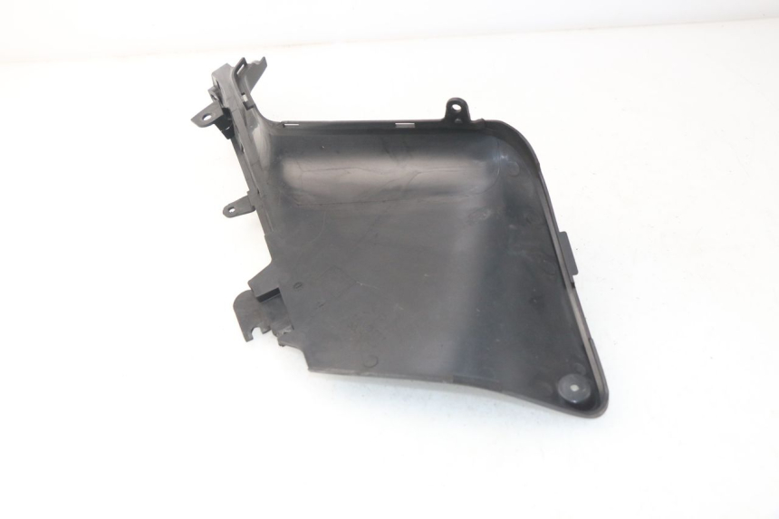 photo de LEFT FOOTREST BRACKET YAMAHA XP T-MAX TMAX ABS 500 (2004 - 2007)