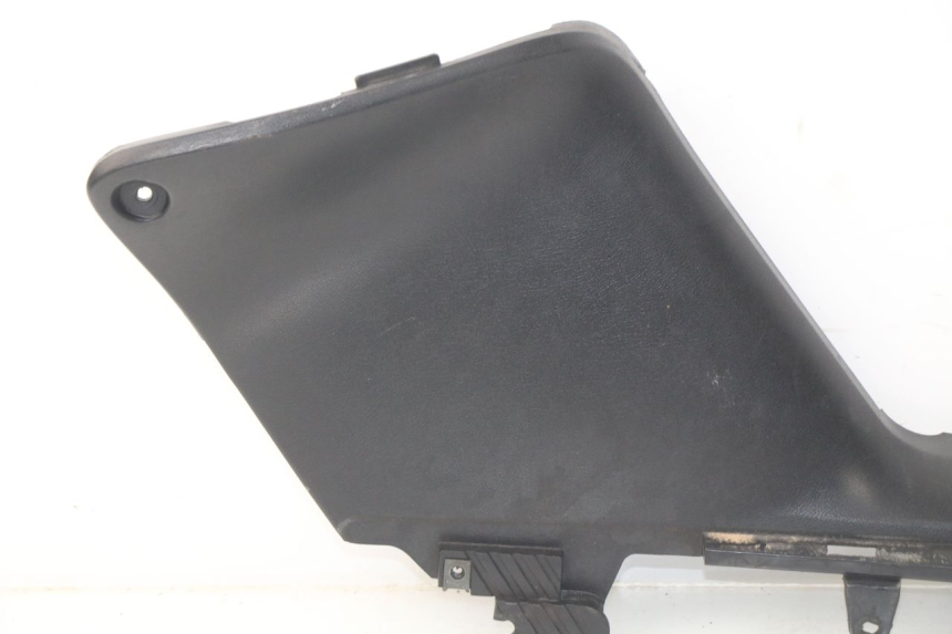 photo de LEFT FOOTREST BRACKET YAMAHA XP T-MAX TMAX ABS 500 (2004 - 2007)