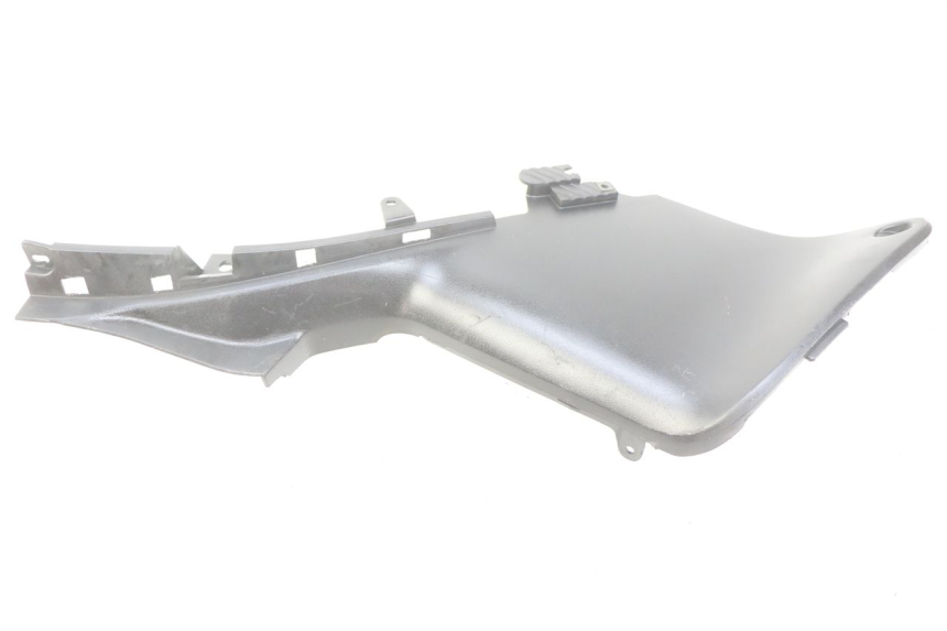 photo de LEFT FOOTREST BRACKET YAMAHA XP T-MAX TMAX ABS 500 (2004 - 2007)
