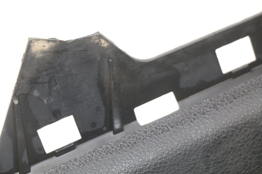 photo de LEFT MIDDLE FLOOR PANEL YAMAHA YP T-MAX TMAX 530 (2017 - 2020)