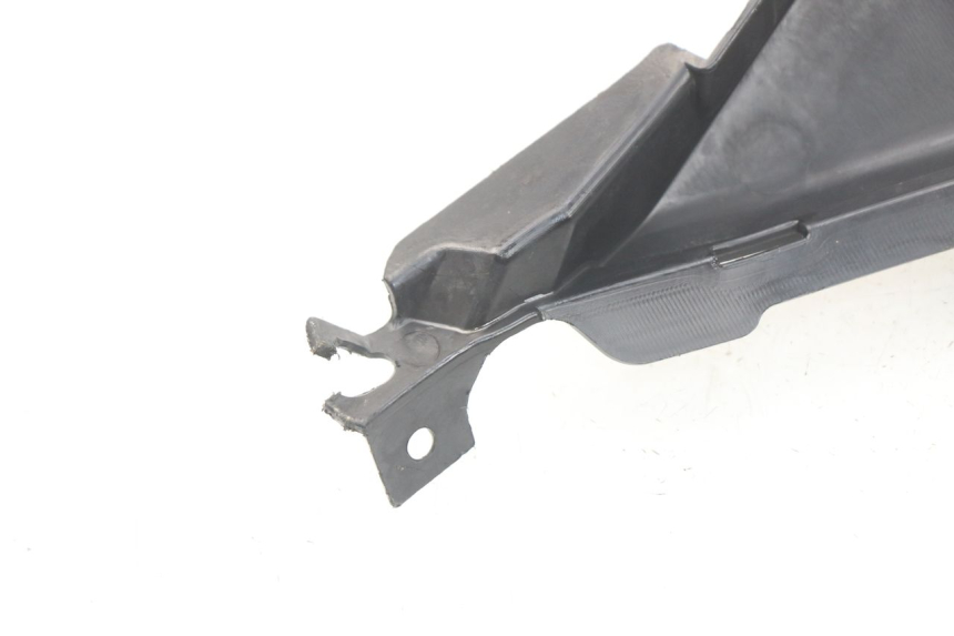 photo de LEFT MIDDLE FLOOR PANEL YAMAHA YP T-MAX TMAX 530 (2017 - 2020)