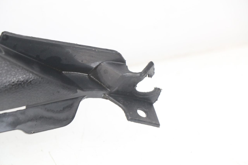 photo de LEFT MIDDLE FLOOR PANEL YAMAHA YP T-MAX TMAX 530 (2017 - 2020)