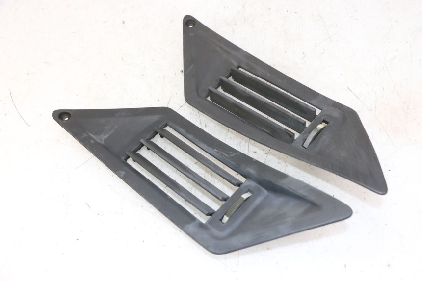 photo de MIDDLE FLOOR PANEL GILERA NEXUS 300 (2008 - 2013)