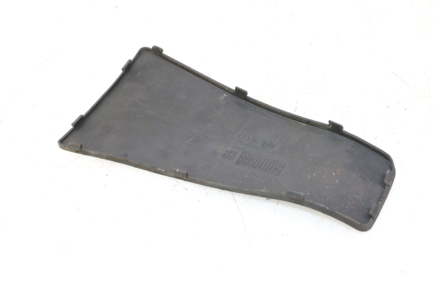 photo de MIDDLE FLOOR PANEL PIAGGIO LXV 4T 50 (2009 - 2013)