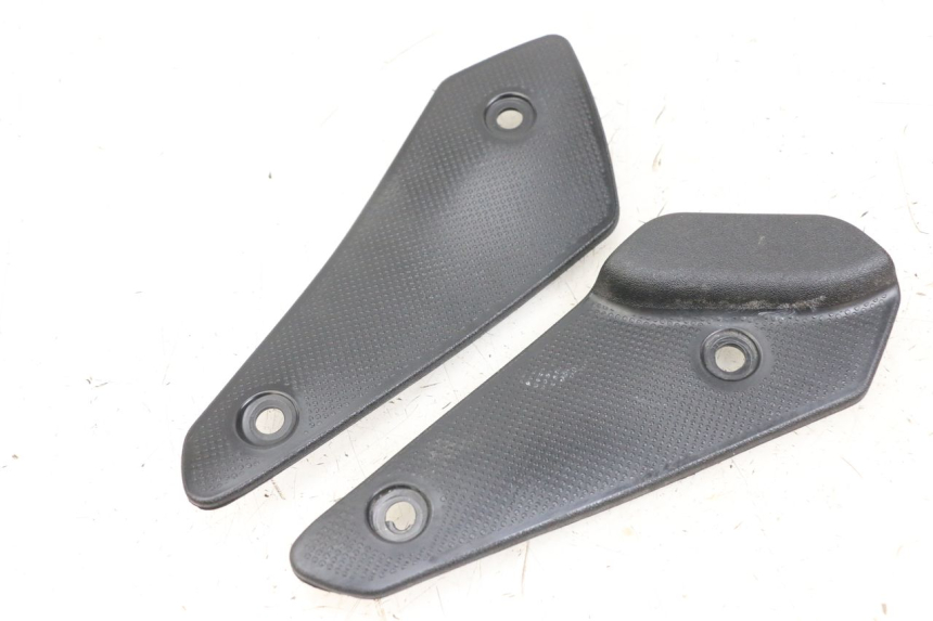 photo de MIDDLE FLOOR PANEL MOTO GUZZI NORGE 8V GT 1200 (2011 - 2016)