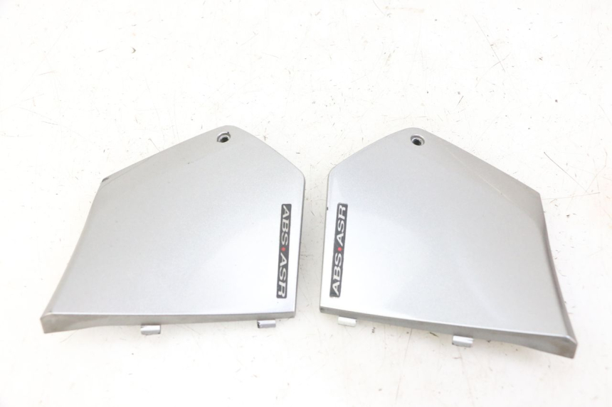 photo de FOOTREST JUNCTION PIAGGIO MP3 500 (2014 - 2016)