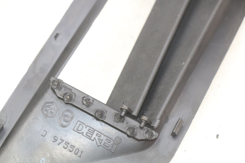 photo de MIDDLE FLOOR PANEL GILERA NEXUS 125 (2009 - 2013)