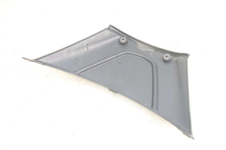 photo de FOOTREST JUNCTION PIAGGIO FLY 125 (2005 - 2012)