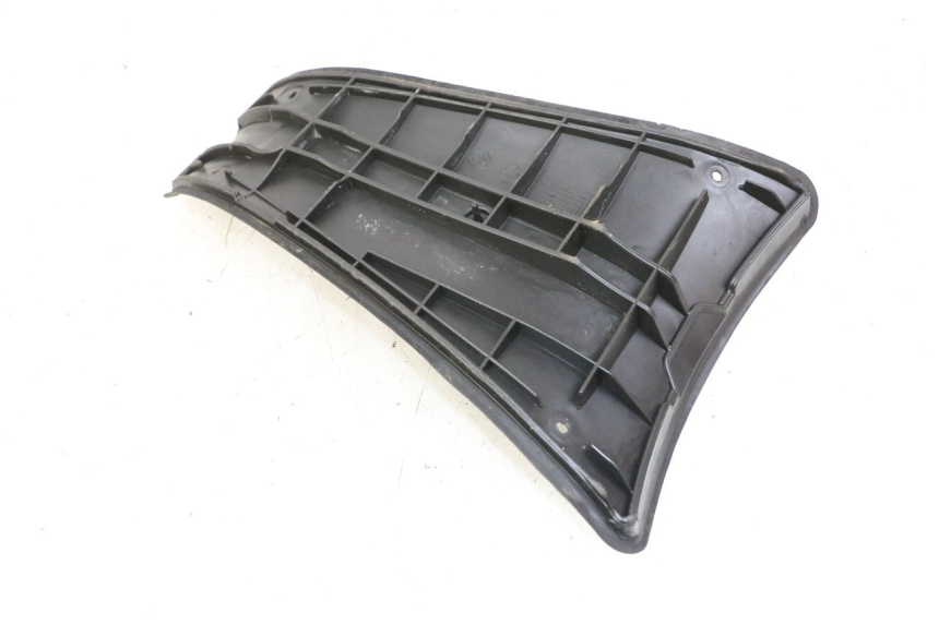 photo de MIDDLE FLOOR PANEL PIAGGIO VESPA GRANTURISMO 200 (2004 - 2005)