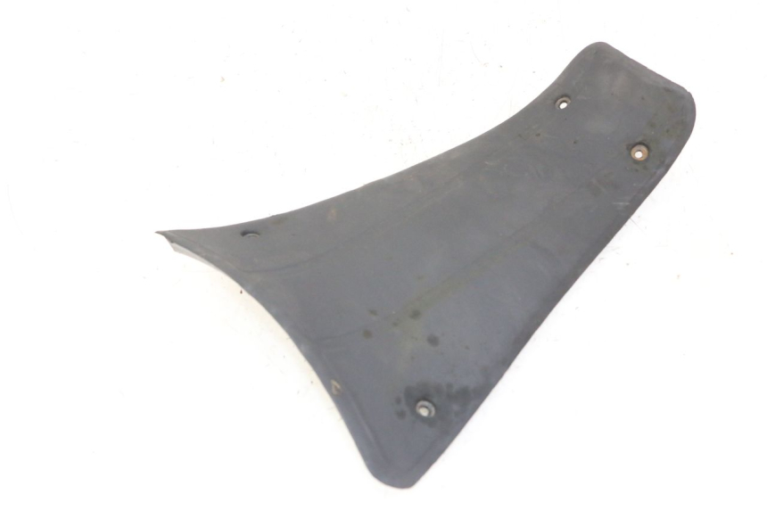photo de MIDDLE FLOOR PANEL PIAGGIO VESPA GRANTURISMO 200 (2004 - 2005)