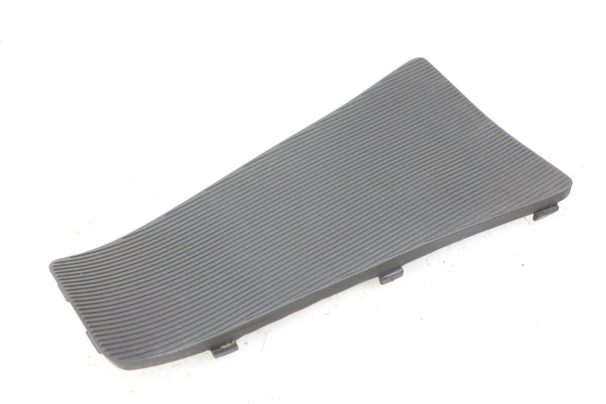 photo de MIDDLE FLOOR PANEL PIAGGIO VESPA LX IE 125 (2010 - 2012)