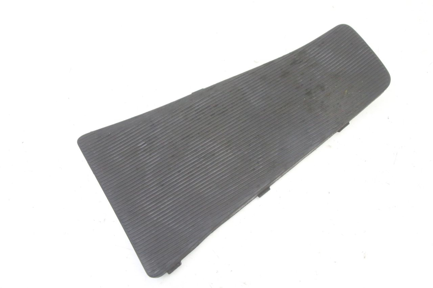 photo de FOOTREST JUNCTION PIAGGIO VESPA S 2T 50 (2007 - 2014)