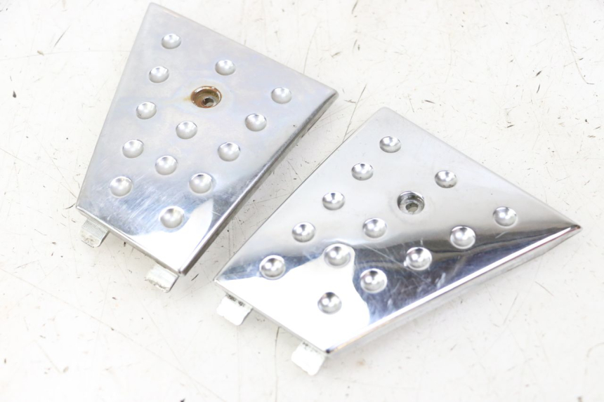 photo de FOOTREST JUNCTION PIAGGIO X8 125 (2004 - 2007)