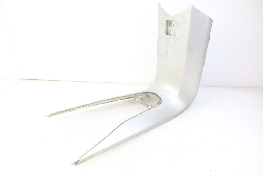 photo de MIDDLE FLOOR PANEL PEUGEOT SATELIS 125 (2006 - 2009)