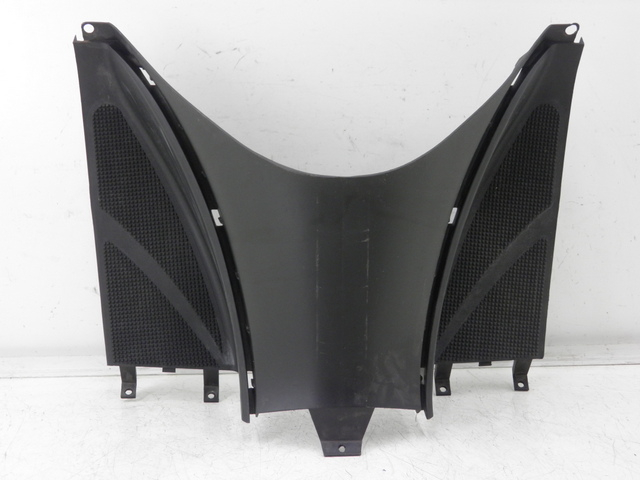 photo de MIDDLE FLOOR PANEL YAMAHA YP MAJESTY 125 (2002 - 2006)