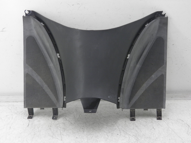 photo de MIDDLE FLOOR PANEL YAMAHA YP MAJESTY 125 (2002 - 2006)