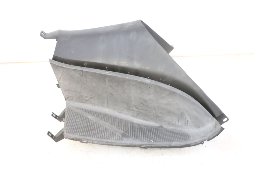 photo de MIDDLE FLOOR PANEL YAMAHA YP MAJESTY 125 (2007 - 2010)