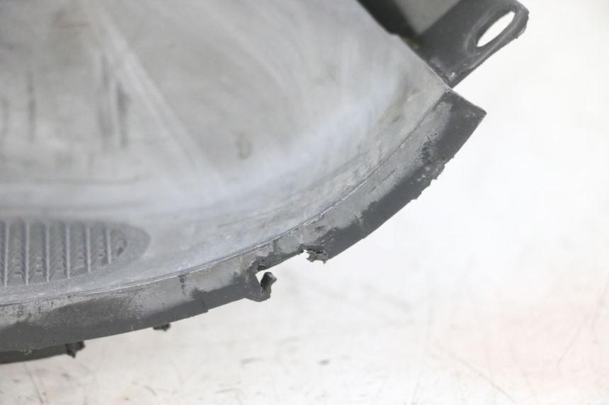 photo de MIDDLE FLOOR PANEL YAMAHA YP MAJESTY 125 (2007 - 2010)