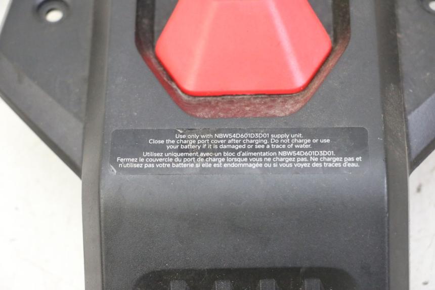 photo de MIDDLE FLOOR PANEL SEGWAY NINEBOT ZT3 PRO 1
