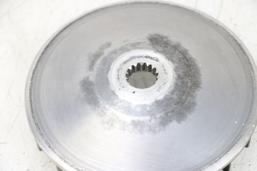 photo de VARIATOR PULLEY PLATE YAMAHA XMAX X-MAX 125 (2006 - 2009) - Zoom on usage condition