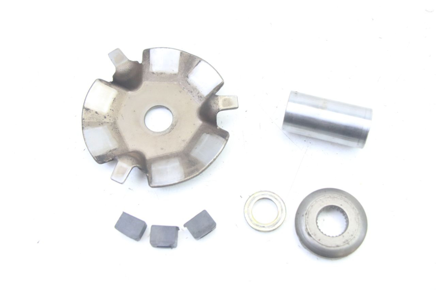 photo de VARIATOR BACK PLATE PEUGEOT TWEET 4T 50 (2014 - 2019)