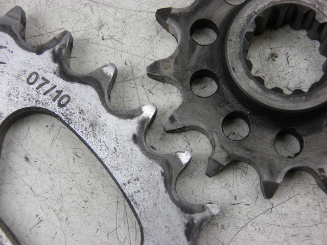 photo de CHAIN SPROCKET KIT DUCATI ST3 ABS 992 (2006 - 2007) - Alternative perspective