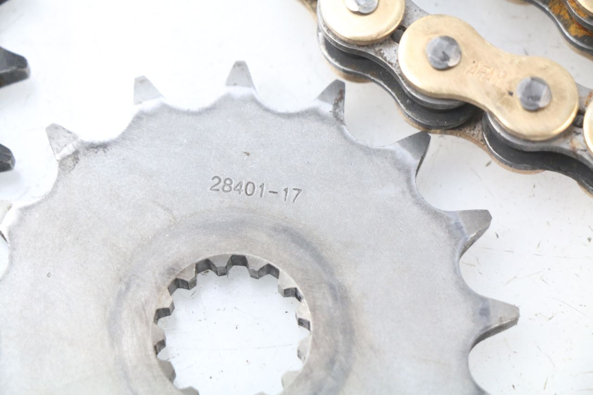 photo de CHAIN SPROCKET KIT SUZUKI GSX-R GSXR 750 (2011 - 2016)