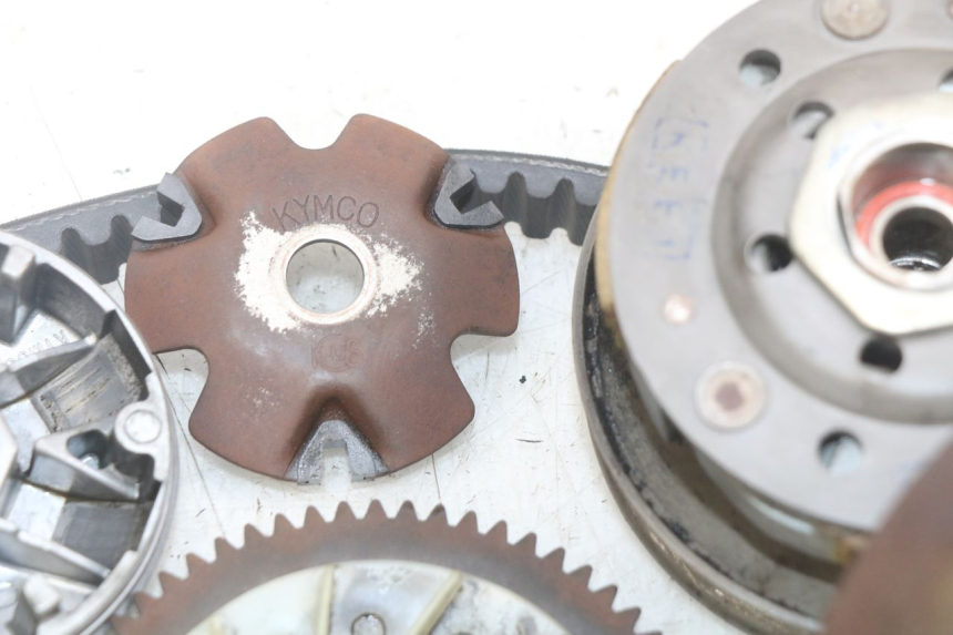 photo de CLUTCH VARIATOR KIT KYMCO AGILITY 4T 50 (2005 - 2018)