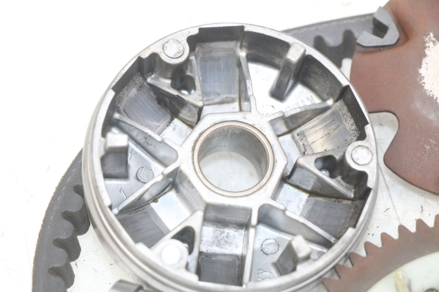 photo de CLUTCH VARIATOR KIT KYMCO AGILITY 4T 50 (2005 - 2018)