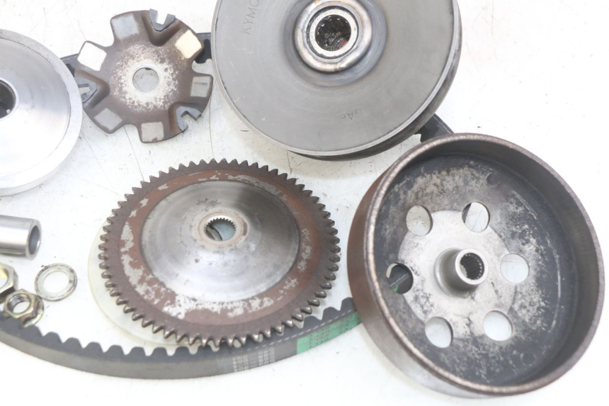 photo de CLUTCH VARIATOR KIT KYMCO AGILITY 4T 50 (2005 - 2018)