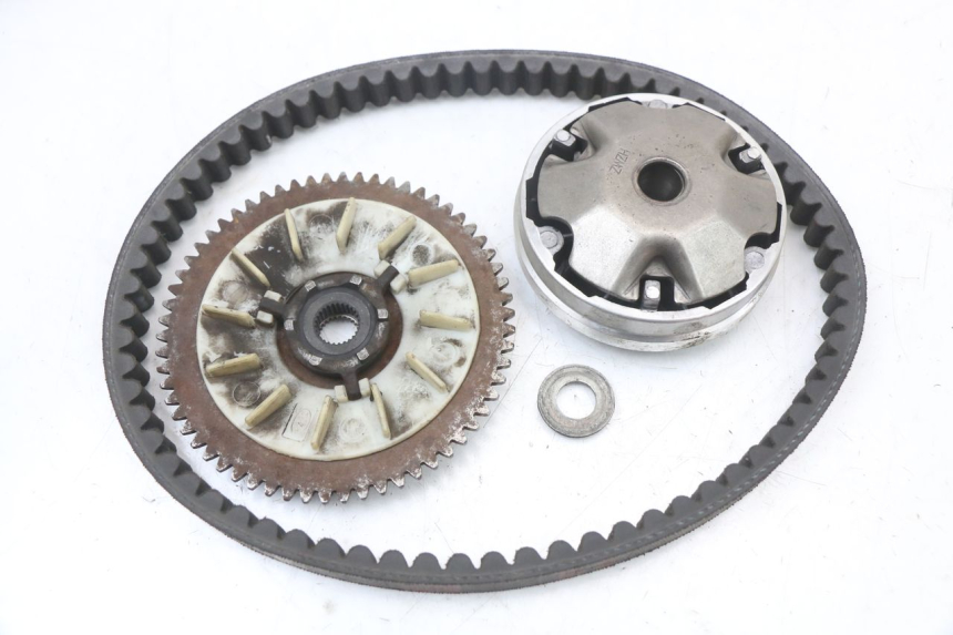 photo de CLUTCH VARIATOR KIT BAOTIAN TRAVEL SPIRIT 50 (2010 - 2012)