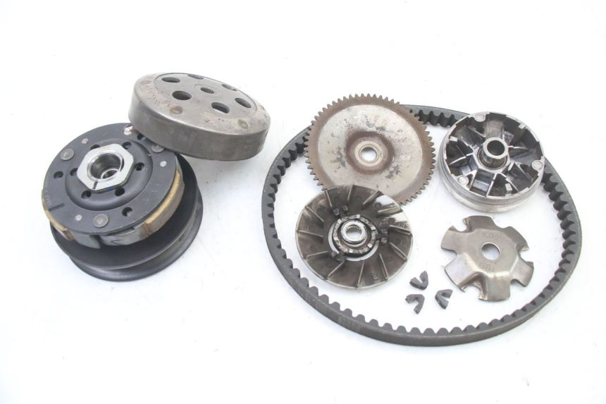 photo de CLUTCH VARIATOR KIT KYMCO AGILITY 4T 50 (2018 - 2022)
