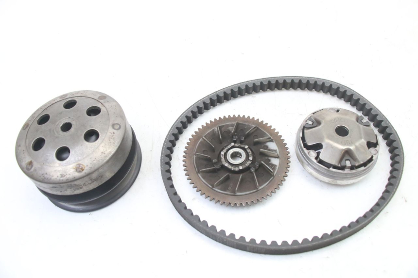 photo de CLUTCH VARIATOR KIT KYMCO AGILITY 4T 50 (2018 - 2022)