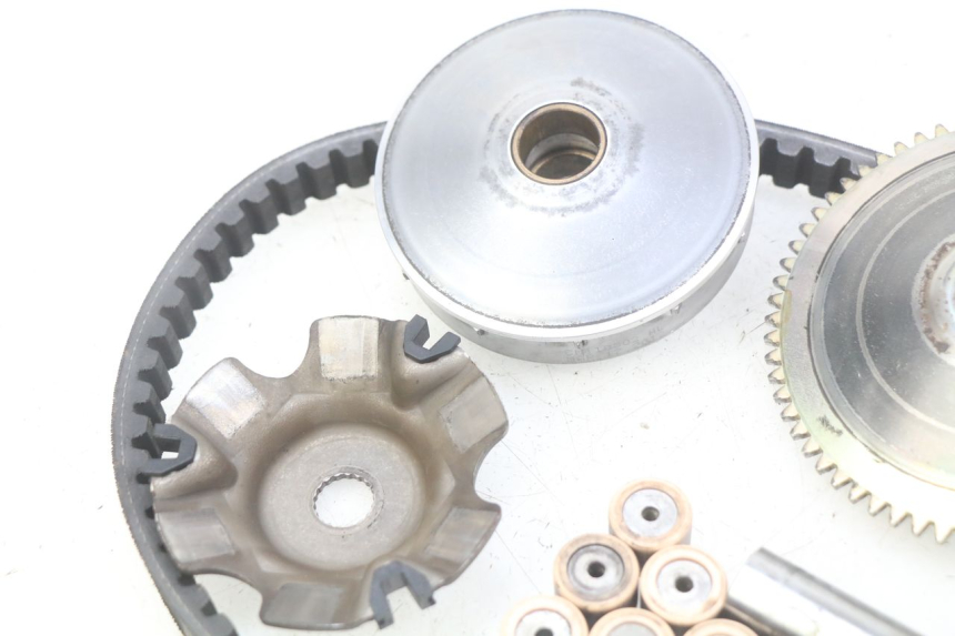 photo de CLUTCH VARIATOR KIT PIAGGIO VESPA LX 2T 50 (2005 - 2013)