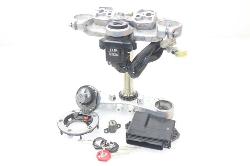 photo de LOCK KEY CDI IGNITION SWITCH KIT YAMAHA FJR ABS 1300 (2006 - 2012)