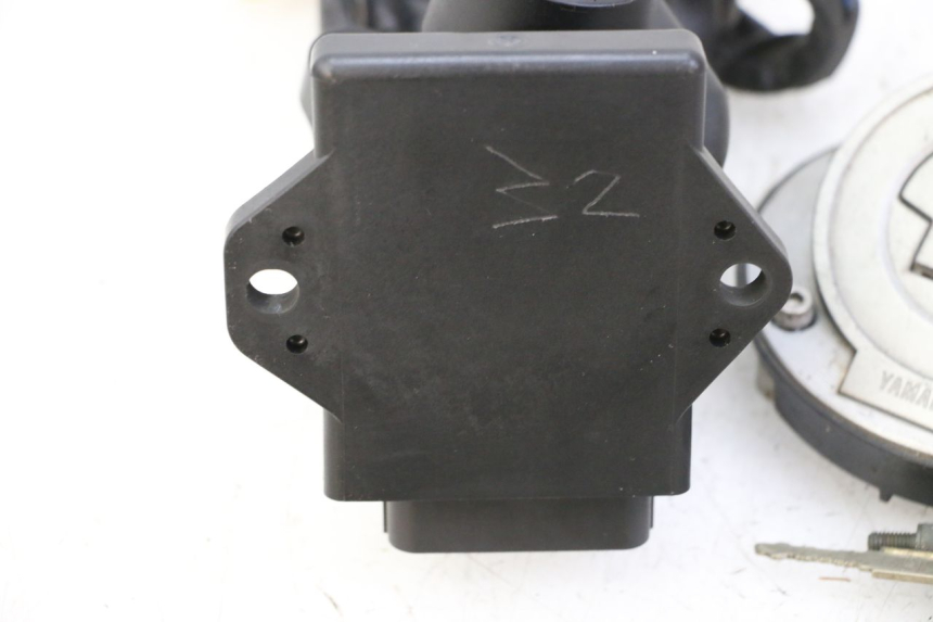 photo de LOCK SET KEY ECU YAMAHA FZ6 FAZER S2 600 (2007 - 2011)