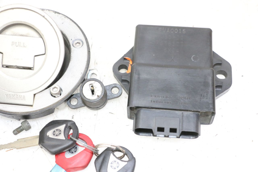 photo de LOCK SET KEY ECU YAMAHA FZ6 FAZER S2 600 (2007 - 2011)