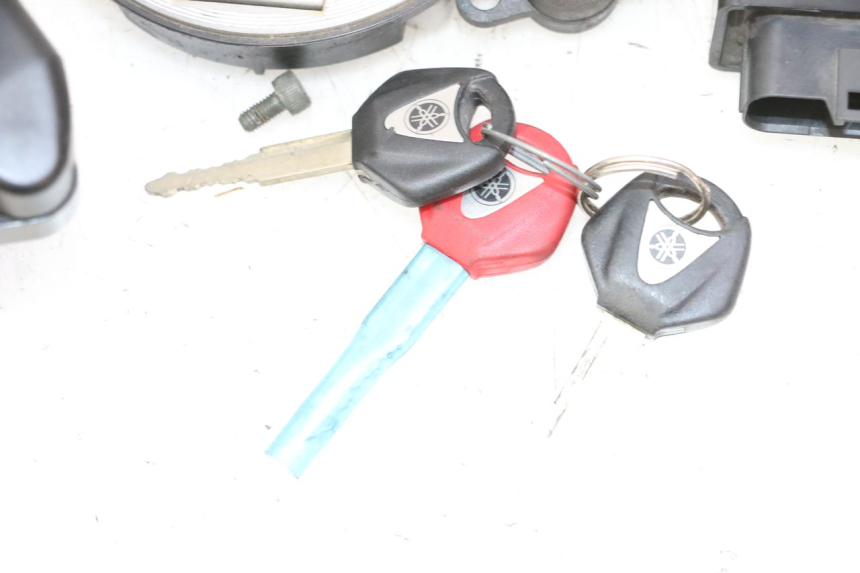 photo de LOCK SET KEY ECU YAMAHA FZ6 FAZER S2 600 (2007 - 2011)