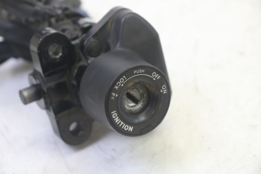 photo de LOCK SET KEY CDI NEIMAN YAMAHA FZ6 N FAZER 600 (2004 - 2006)