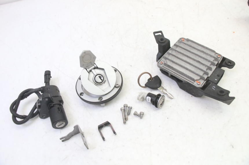 photo de LOCK SET KEY ECU BMW G310 R 310 (2016 - 2020)