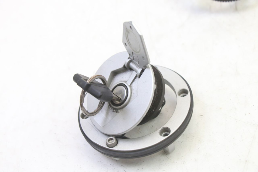 photo de LOCK SET KEY ECU BMW G310 R 310 (2016 - 2020)
