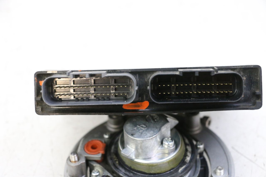 photo de LOCK SET KEY ECU SUZUKI GSR 750 (2011 - 2017)