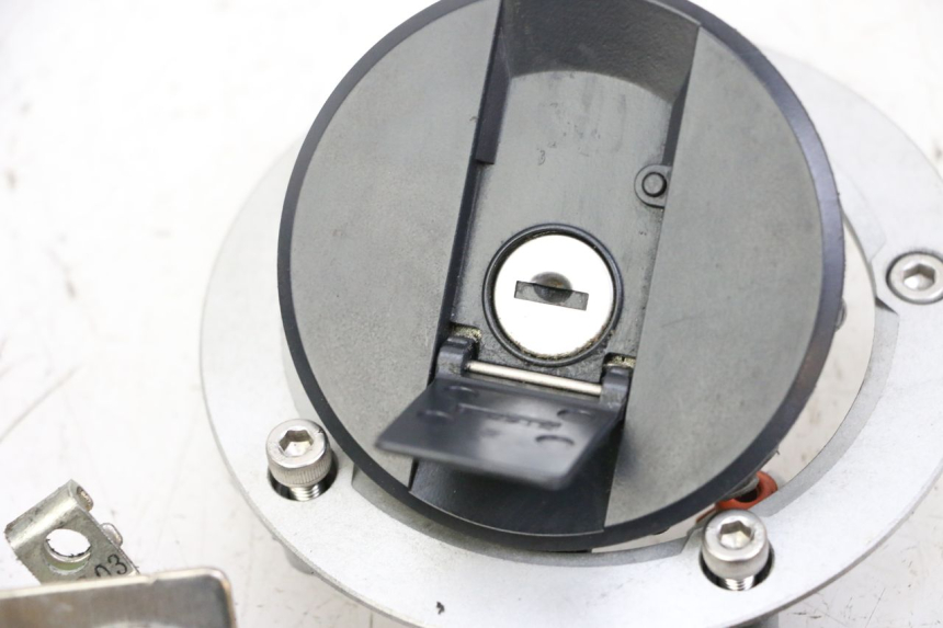 photo de LOCK SET KEY ECU SUZUKI GSR 750 (2011 - 2017)