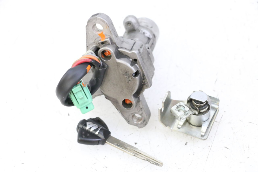 photo de LOCK SET KEY ECU SUZUKI GSR 750 (2011 - 2017)