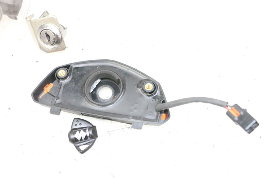 photo de LOCK SET KEY ECU SUZUKI GSR 750 (2011 - 2017)