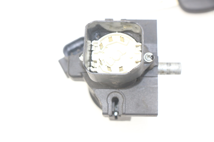 photo de LOCK SET KEY ECU PIAGGIO MP3 500 (2014 - 2016)