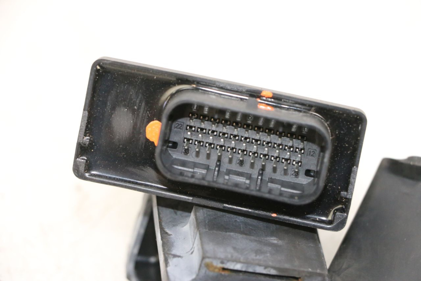 photo de LOCK SET KEY ECU YAMAHA NEO'S CORE 1 (2022 - 2026) - Distinctive features