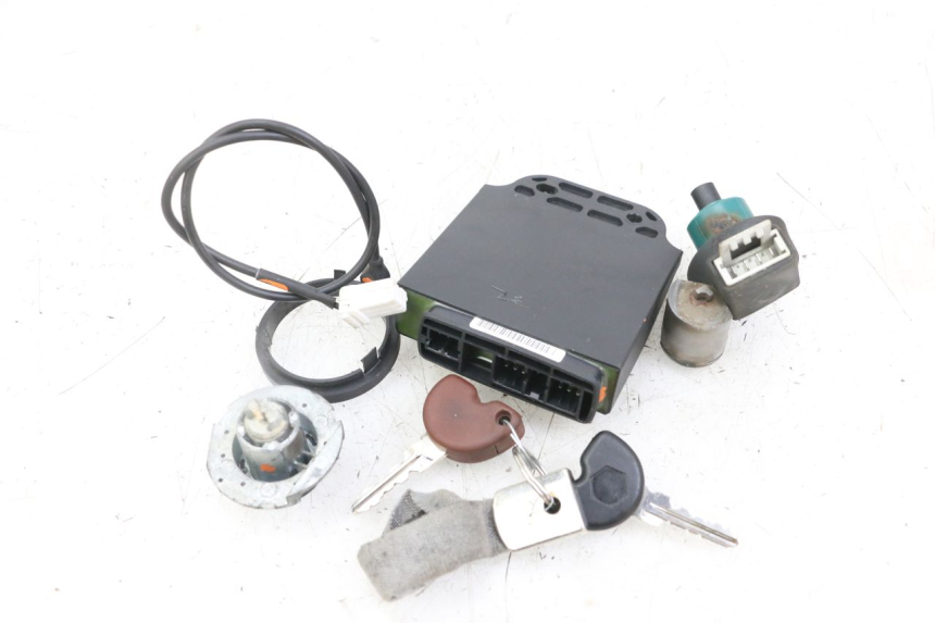 photo de LOCK KEY CDI IGNITION SWITCH KIT PIAGGIO XEVO - X EVO 125 (2007 - 2016)