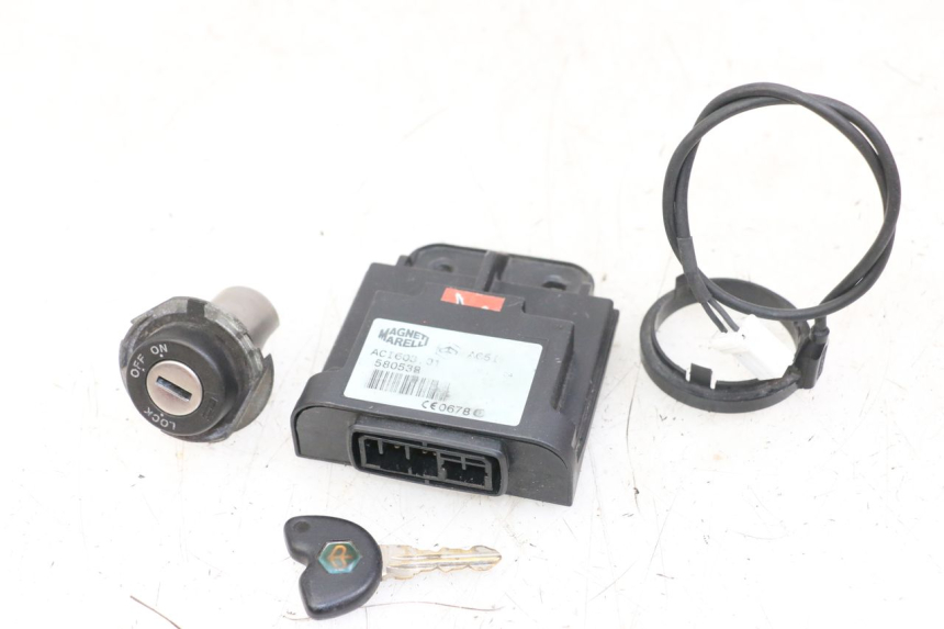 photo de LOCK KEY CDI IGNITION SWITCH KIT PIAGGIO X8 125 (2004 - 2007)